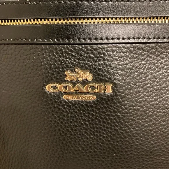 Coach Mae File Black pebble leather crossbody bag with gold hardware like new - Picture 5 of 10